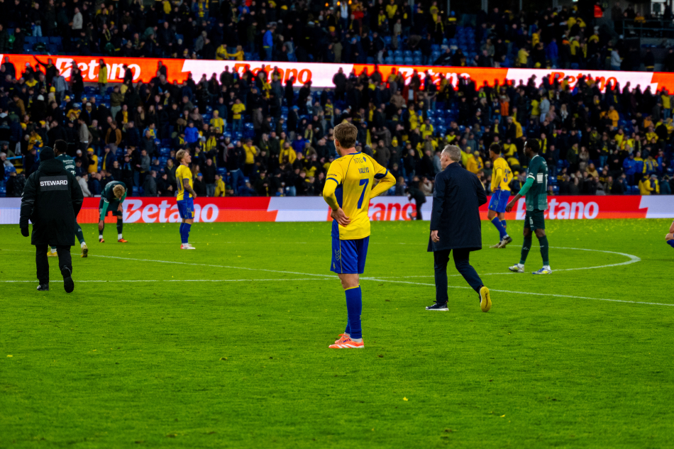 1760891653-BIFvsAGF-90.jpg