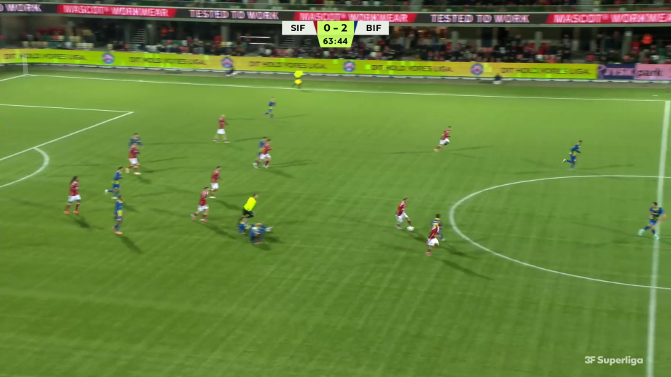 1763505754-Defensive-duel-M-Khlert.png